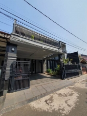 Dijual Rumah Cantik Semi Furnished Di Kav DKI Pondok Kelapa