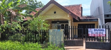 Dijual Rumah Lama Berlokasi Di Komp PLN Jatinegara Jakarta Timur