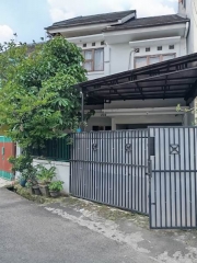 Dijual Rumah 2 Lantai Di Jl. Damai Cipayung