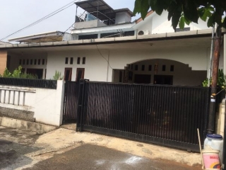 Dijual Rumah Cantik Di Lapangan Tembak Cibubur Jaktim