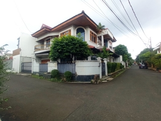 Dijual Rumah Hoek 2 Lantai Di Komp Kehutanan Jatipadang Pasar Minggu