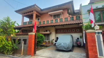 Dijual Rumah Nyaman dan Elegan Di Taman Modernland 